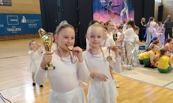 Još jedan plesni uspjeh naših učenica